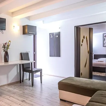 Piata Sfatului Confort Aparthotel Brašov