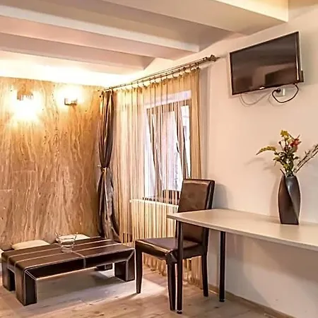 Piata Sfatului Confort Aparthotel *