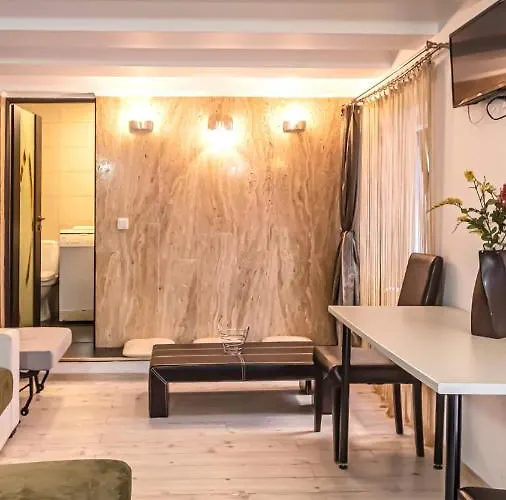 Piata Sfatului Confort